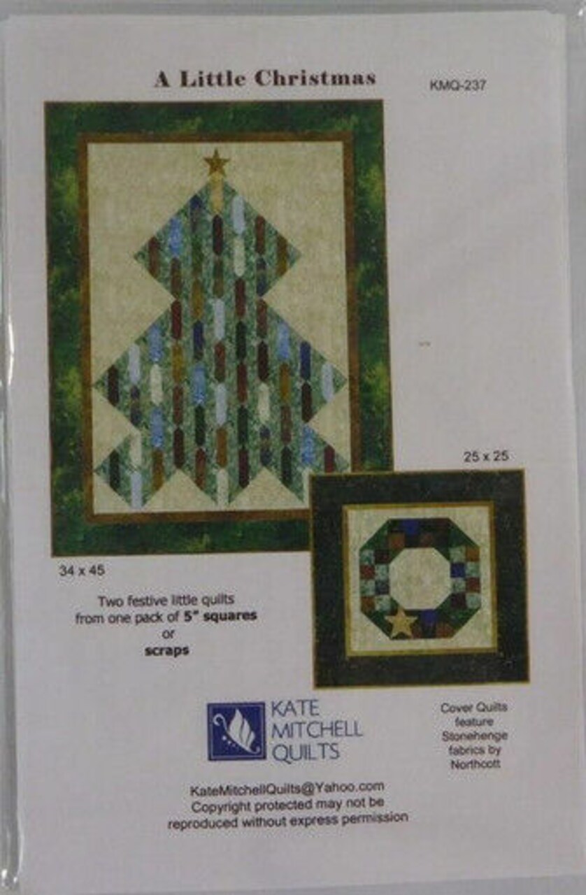 A Little Christmas Pattern Two Festive Little Quilts from pack of 5 in Squares